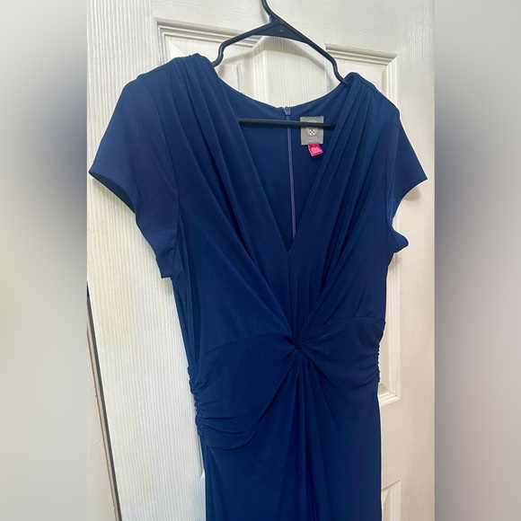 Vince Camuto Twist-Front Plunge Jumpsuit in Navy - Picture 4 of 7